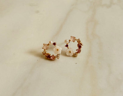 Golden shell and crystal wreath earrings